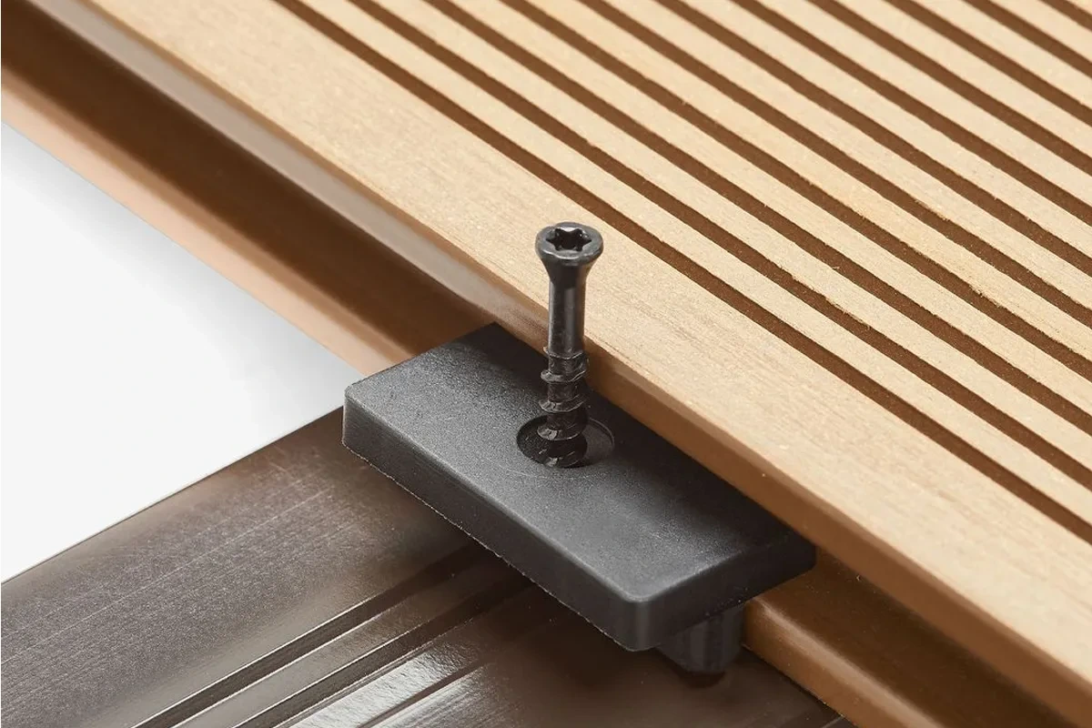TORNILLO FIJACION PARA GRAPA DECKS WPC
