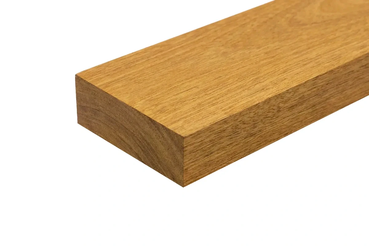 TIRANTE LAPACHO BOLIVIANO AMARILLO BITOLADO CEPILLADO 2″ x 6″