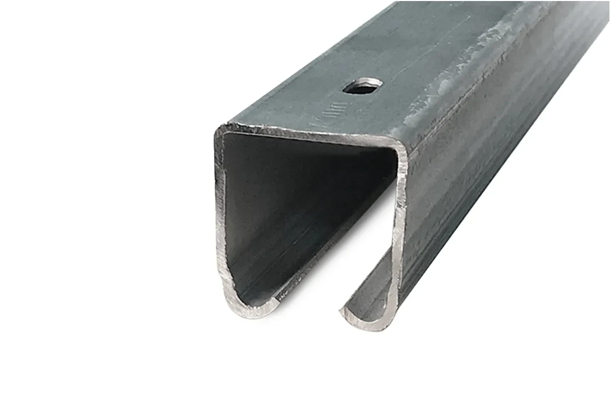 RIEL PARA PUERTA U 100 x 2.00m
