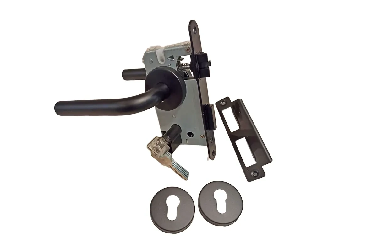 KIT DE CERRADURA NEGRO – LLAVE TAMBOR