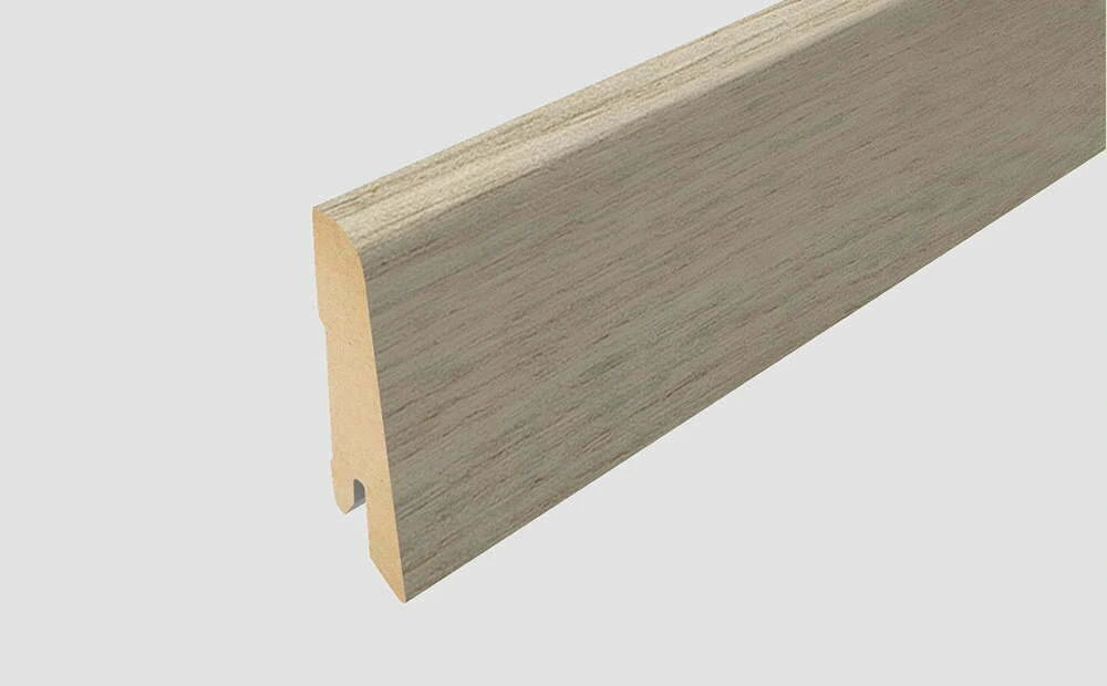 ZOCALO EGGER (L558) ROBLE MURON 2400x60x17mm