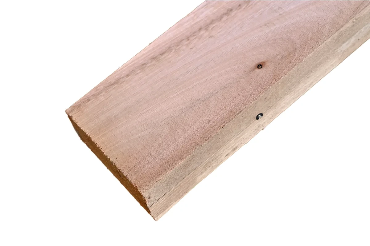 STUD EUCA BILAMINADO 40mm x 86mm x 3.00 m