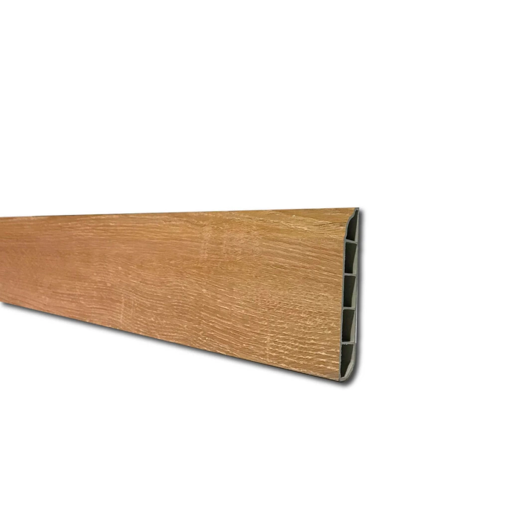 Zocalo de PVC 12mm X 80mm X 2,40 Mts Marron Claro