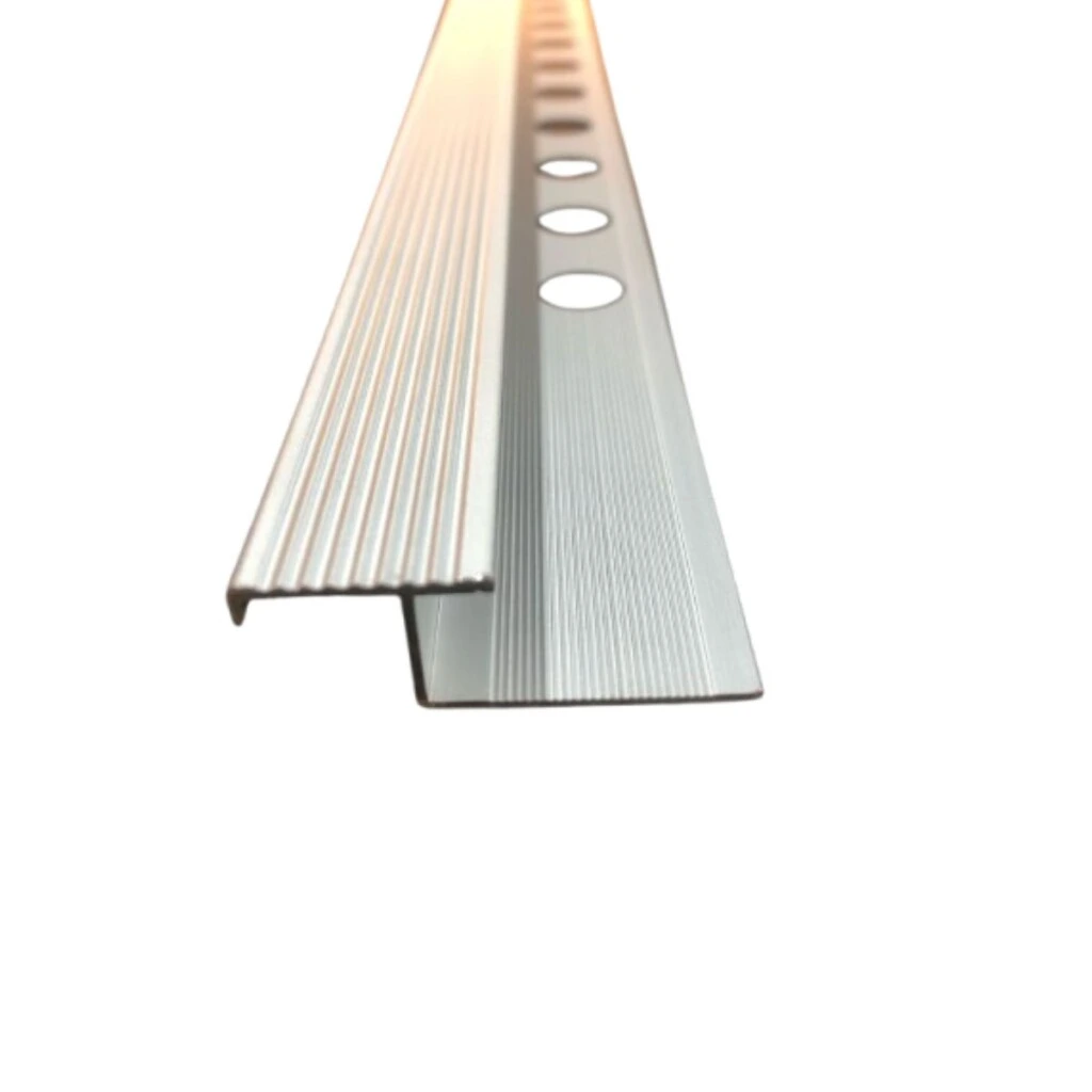 Perfil Para Escalon En Aluminio Antideslizante 26.7mm 2.5mts