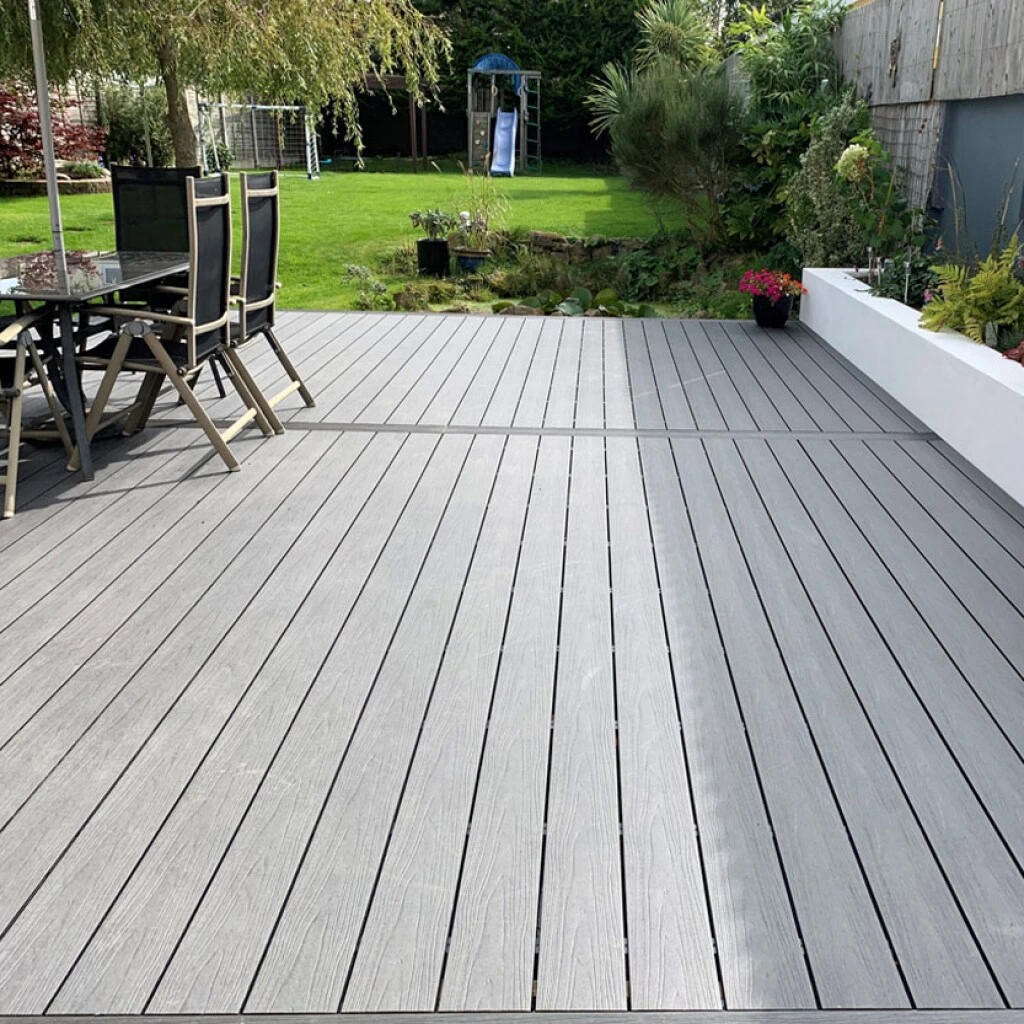 Deck Para Exterior en WPC Silver Grey
