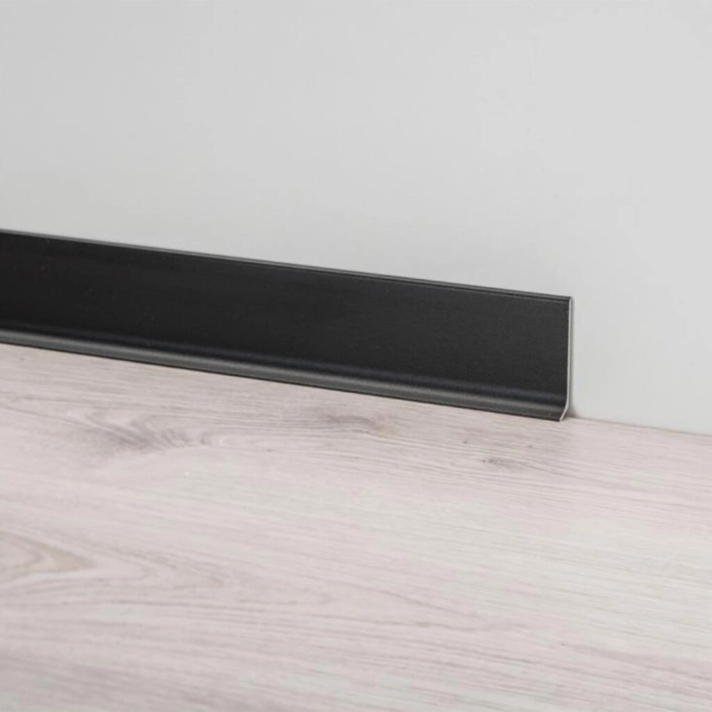 Zocalo Slim Aluminio Anodizado Sanitario Negro
