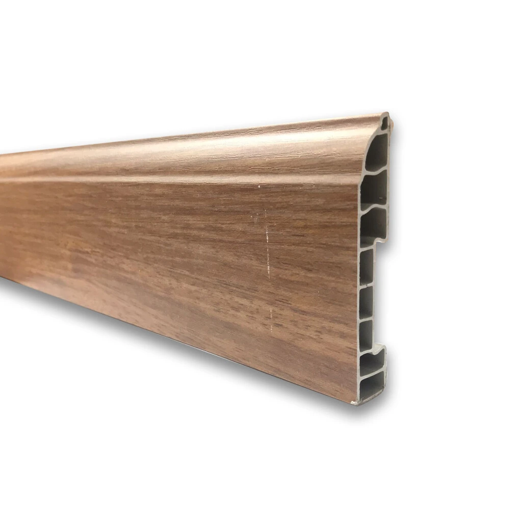 Zocalo de PVC 15mm X 80mm X 2,40 Mts Marron 742