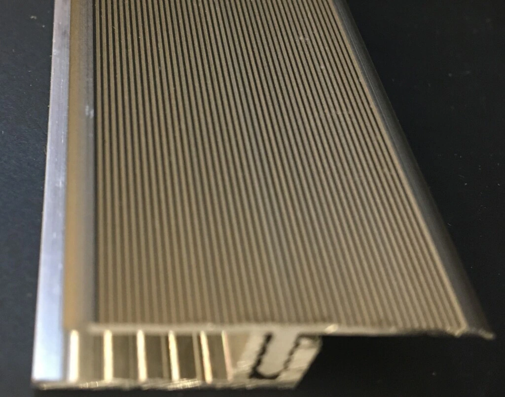 TRANSICION ALUMINIO NP - PERFIL TRANSICION ALUMINIO CHAMPAGNE NP1257MN (UNIDAD)