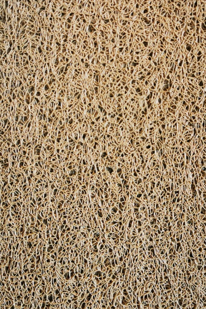 CUSHION MAT LIGHT BR - FELPUDO CUSHION MAT PVC 'LIGHT BR' BEG BEIGE CON BASE ANCHO 1,20M (M)