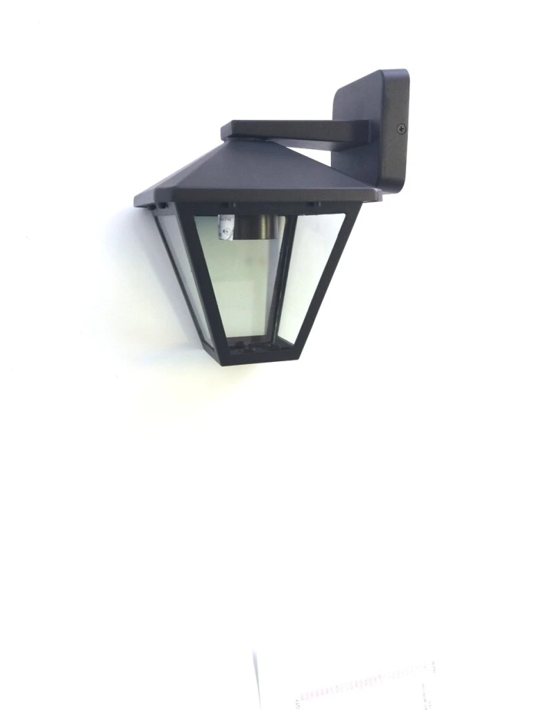 Farol de Pared 4 caras Abajo Negro