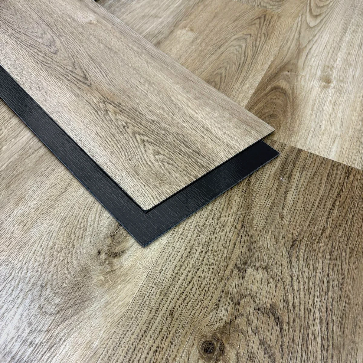Piso vinílico LVT autoadhesivo 2mm ROBLE AMERICANO