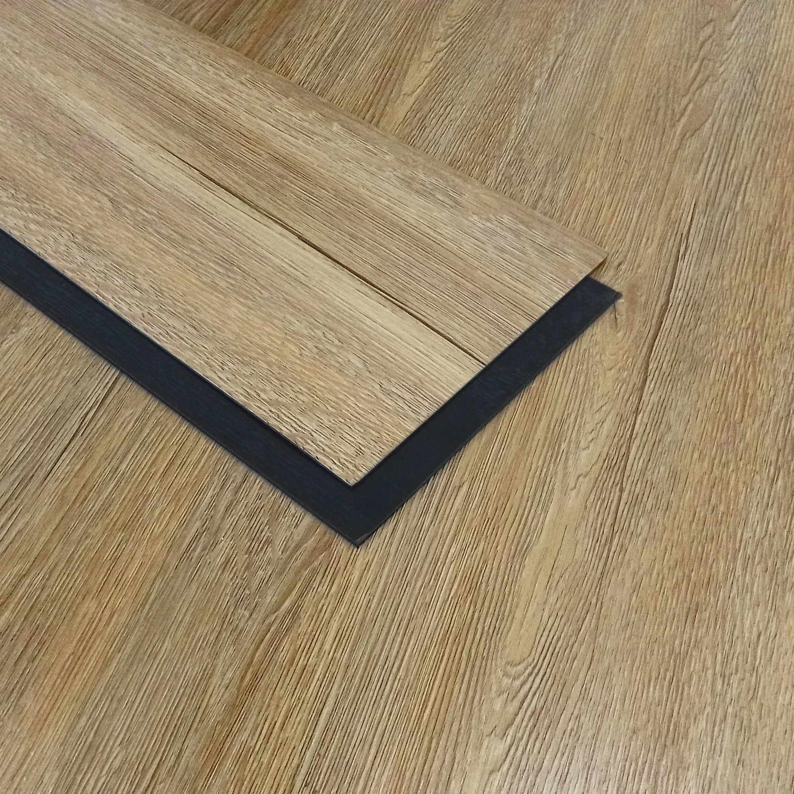 Piso vinílico LVT autoadhesivo 2mm CEREZO