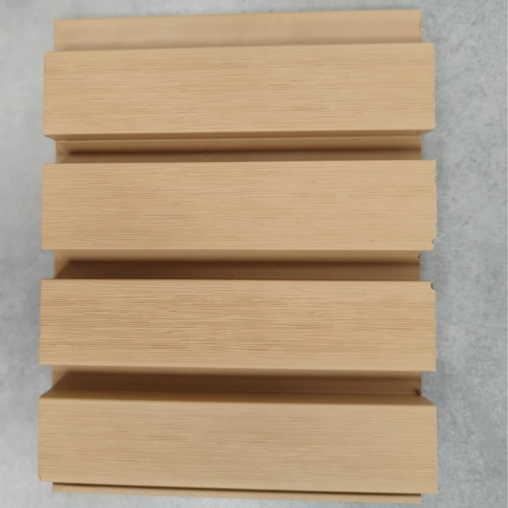 RGZ-WPC01 -Revestimiento De Wpc Para Exterior Simil Madera CREME