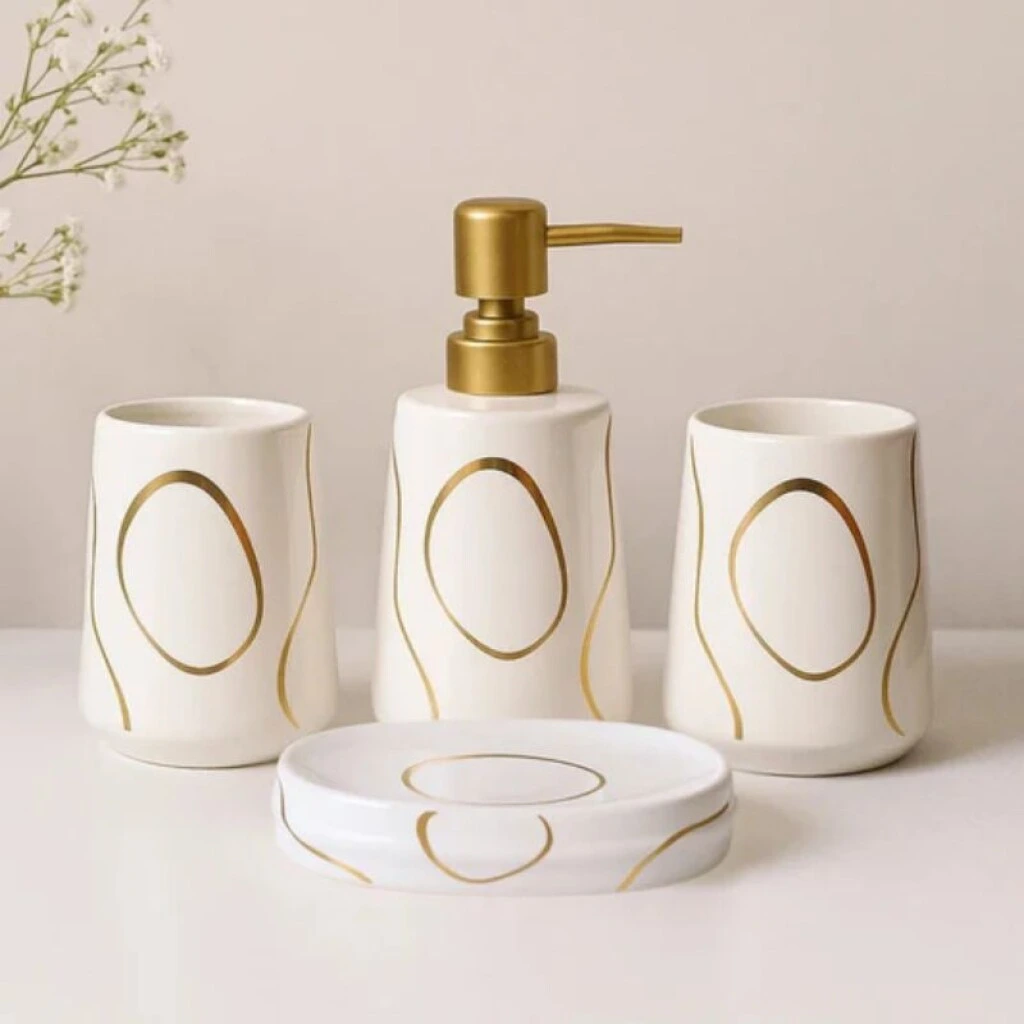 JUEGO DE ACCESORIO PARA BAÑO - CERAMICA 4 PIEZAS BLANCO/DORADO