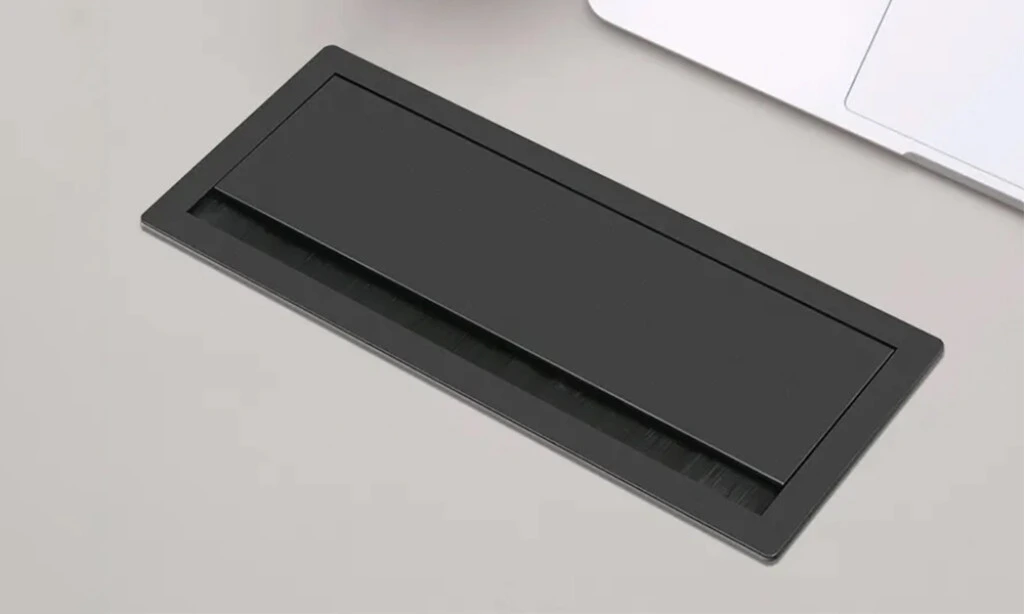 Pasa Cable Rectangular Negro