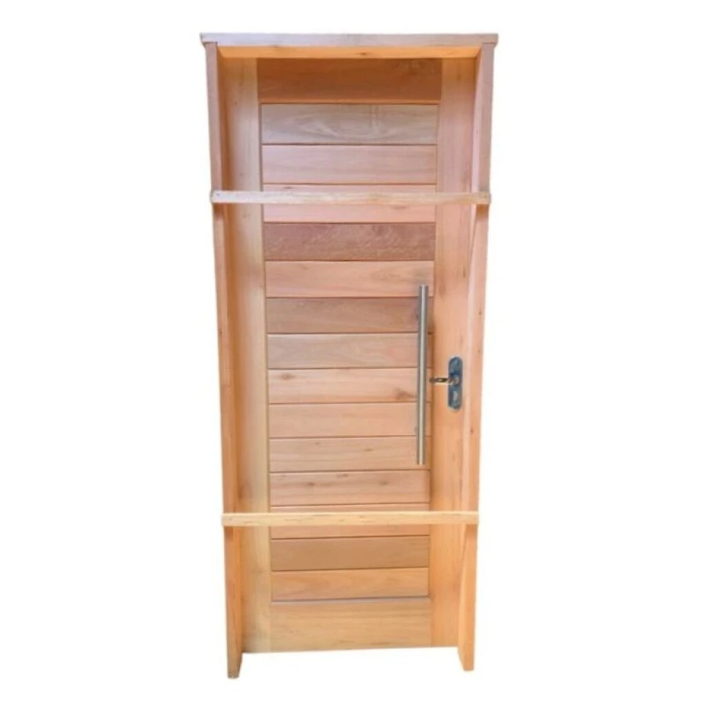 PUERTA EXTRIOR DE EUCALIPTO 2,05 X 0,85 CON BARRAL Y MANIJA - IZQUIERDA