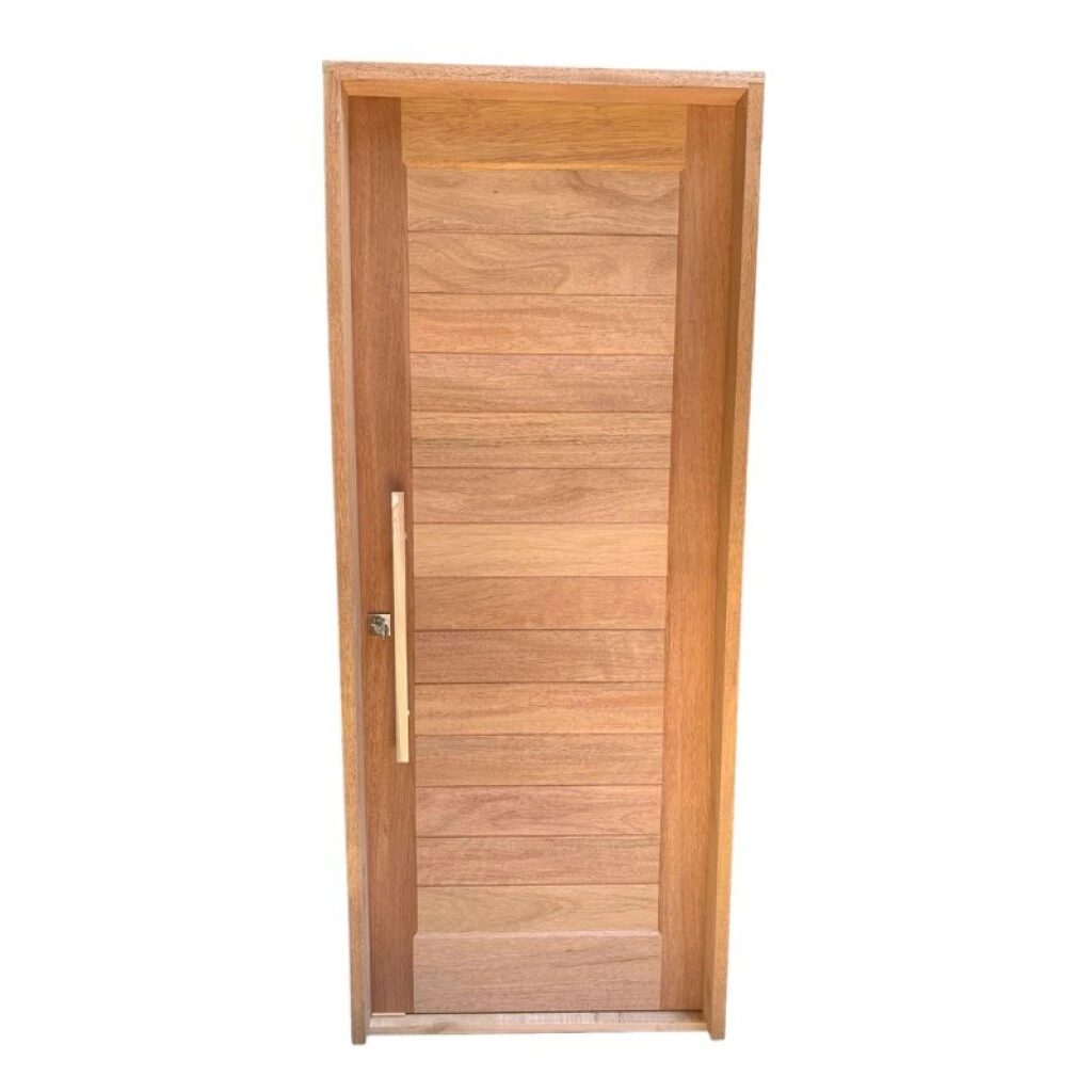 PUERTA EXTERIOR DE CEDRO 2,05 X 0,84 CON BARROTE - DERECHA