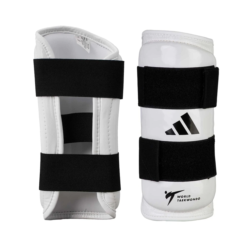 Protector de Antebrazo Taekwondo Adidas WT Blanco Espuma Absorbente Sistema Slip-On para Sparring y Competicion
