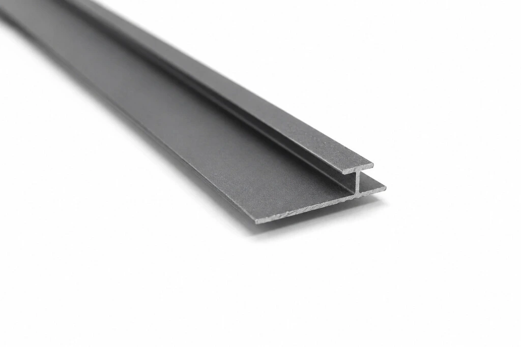 Perfil Para Placas de PVC Union Negro Mate 3mm x 2.5mts